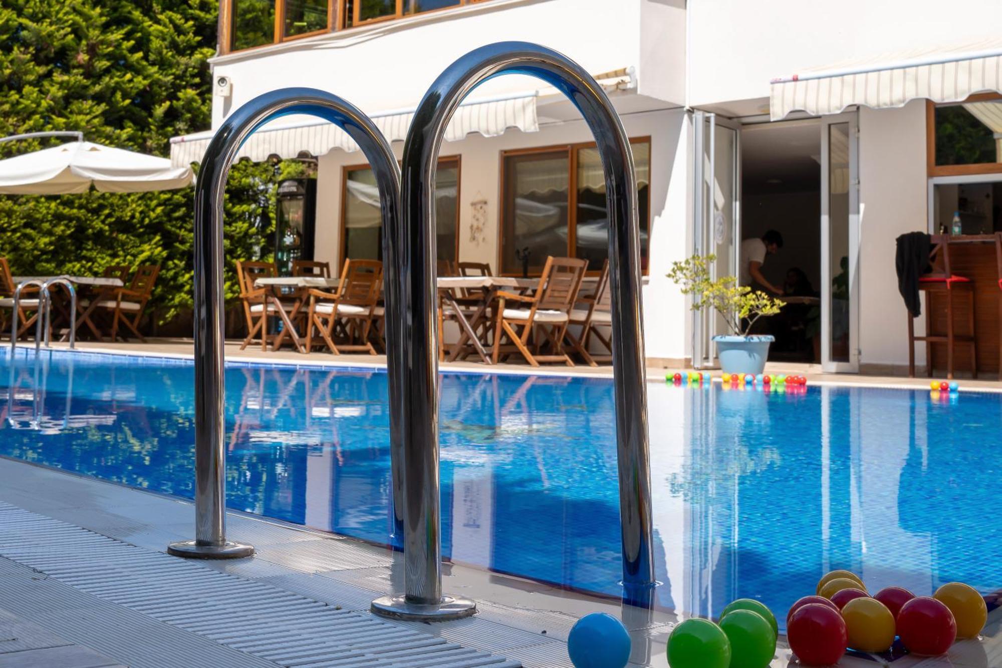 Cunda Giritlioglu Otel Adult Only Ayvalı エクステリア 写真