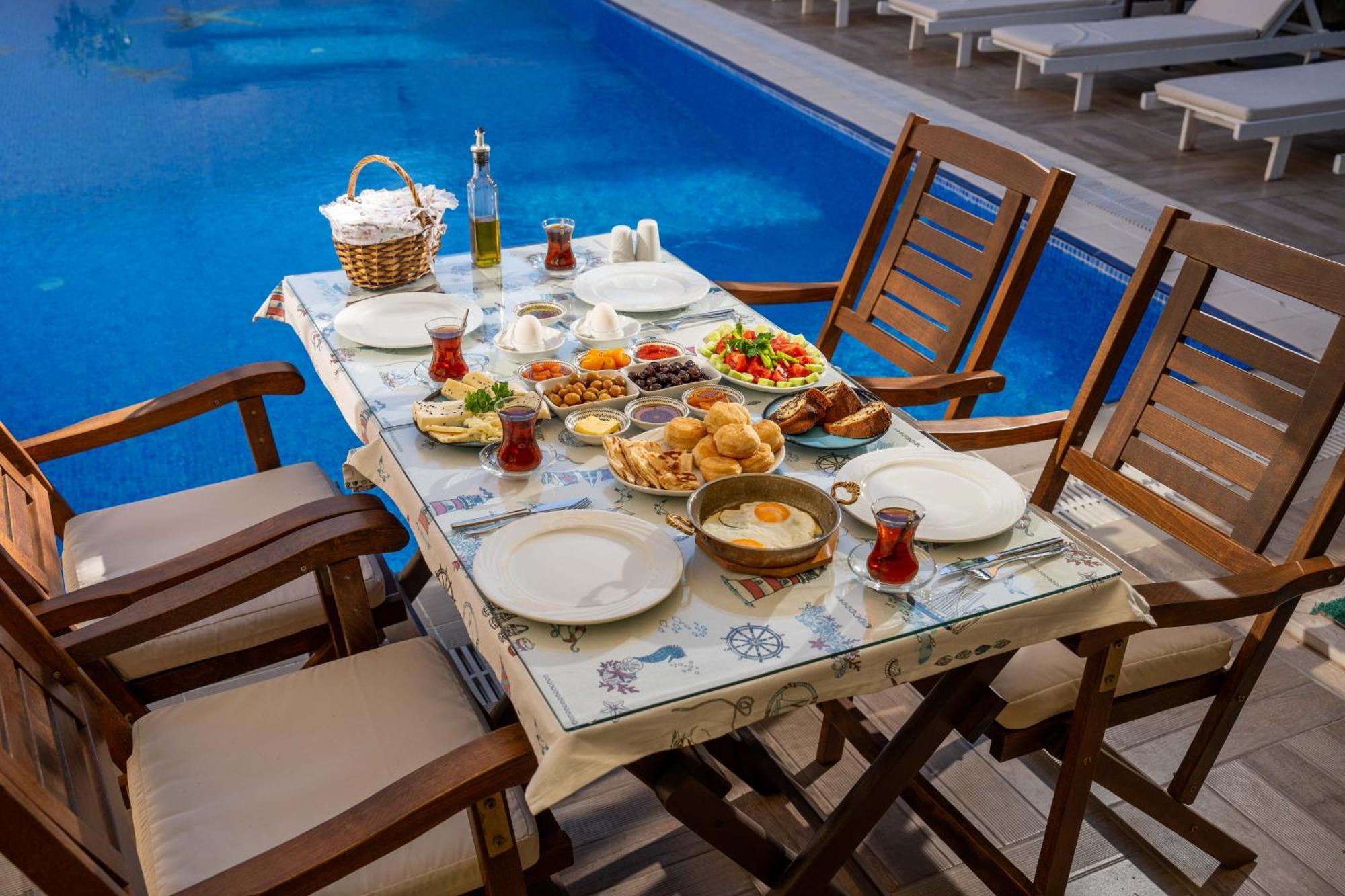 Cunda Giritlioglu Otel Adult Only Ayvalı エクステリア 写真